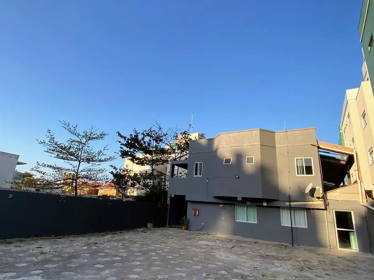Residencial Melfi 3 Ap.5 Lateral Apartamento Bombinhas